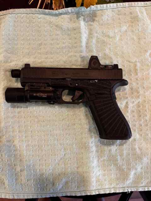 Glock 17 Gen 5 Gucci Glock