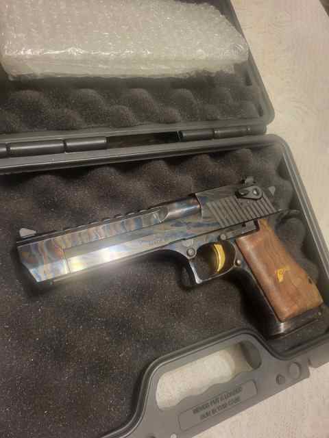 Desert Eagle 50 AE Color Case Hardened