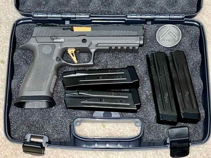 Sig P320 X5 LEGION - GOLD - Competition Action 