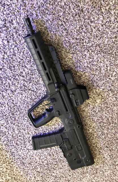 Tavor X95 5.56 w Eotech and Manticore handguard