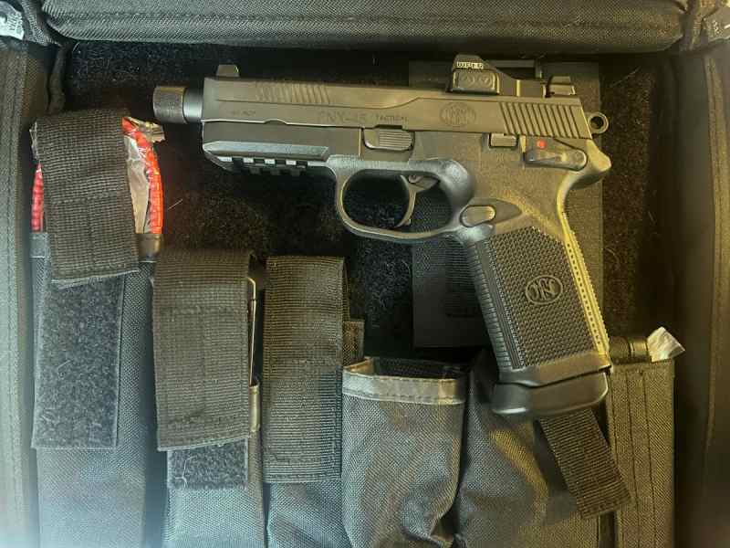 FN FNX-45 TACTICAL 