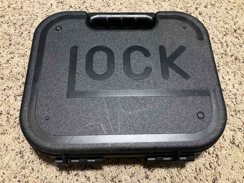 Glock_42_d.JPG