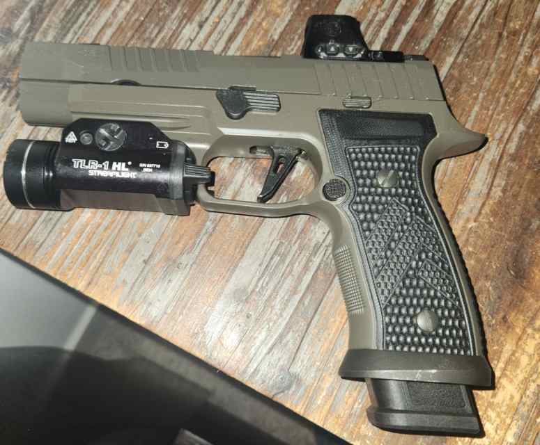 SIG SAUER 320 AXG LEGION /SIG ROMEO X PRO 