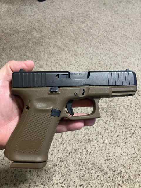 Glock19_c.JPG