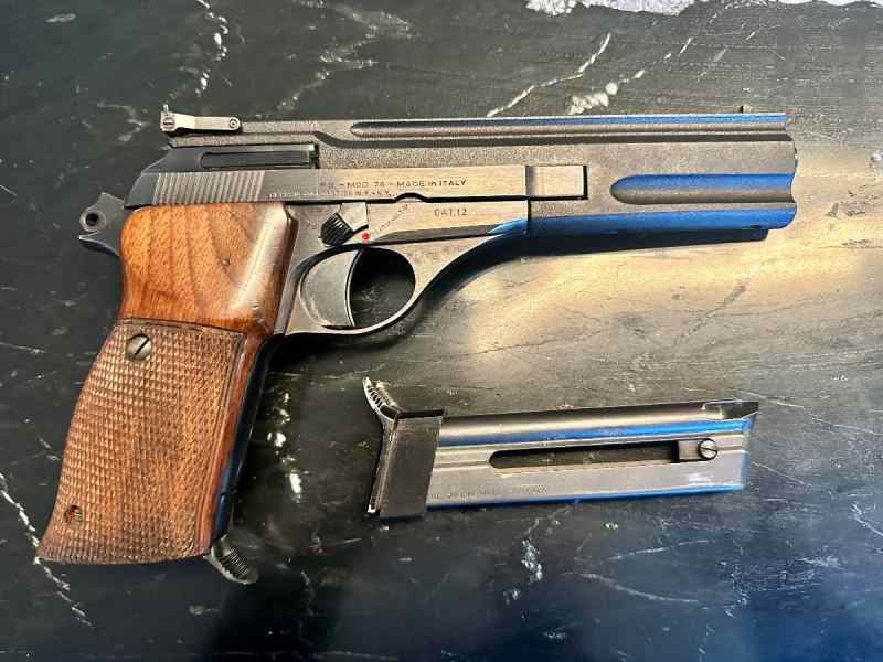 Beretta Model 76 Target 22lr, made in Italy 