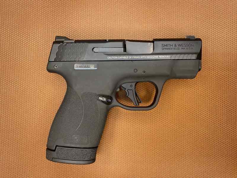 NEW IN THE BOX - Smith &amp; Wesson M&amp;P 9 SHIELD PLUS