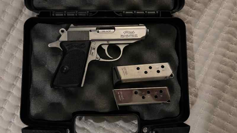 S&amp;W Walther PPK and S&amp;W M&amp;P15 Sport II 