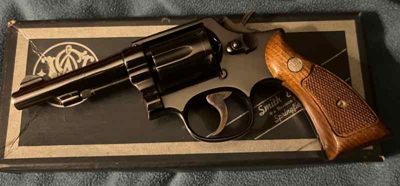 1976 S&amp;W Model 10-5 .38 