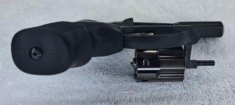 Ruger327_8.jpg