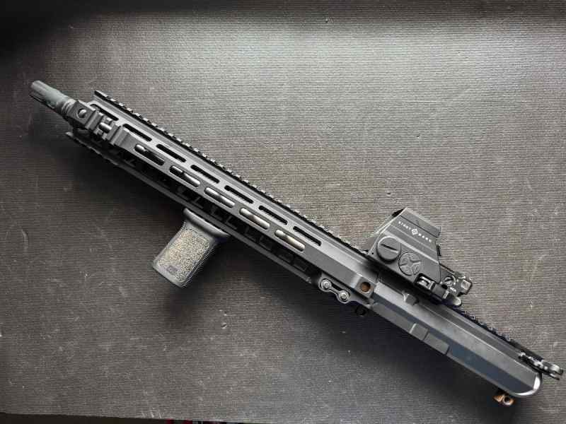 AR 15 upper 556 14.5in PnW Geissele w/Red Dot