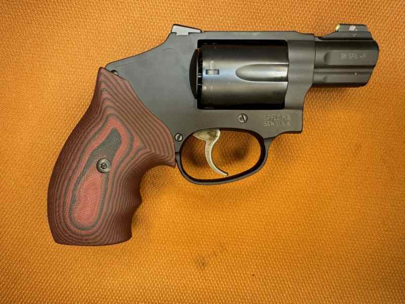 NEW IN BOX- Smith &amp; Wesson 442UC - 38spl - S&amp;W EDC
