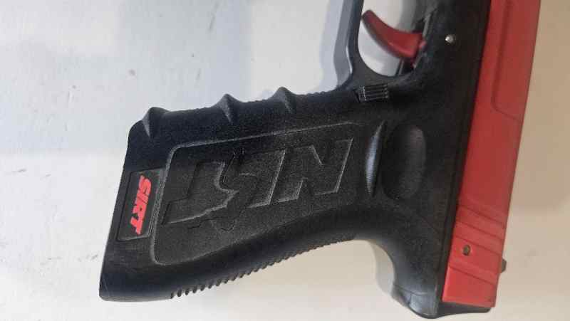 NLT02.jpg