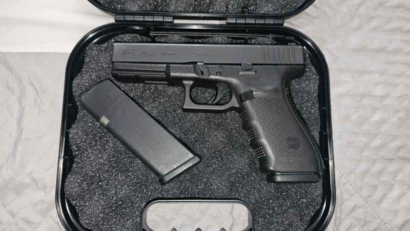 Glock 21 Gen 4.