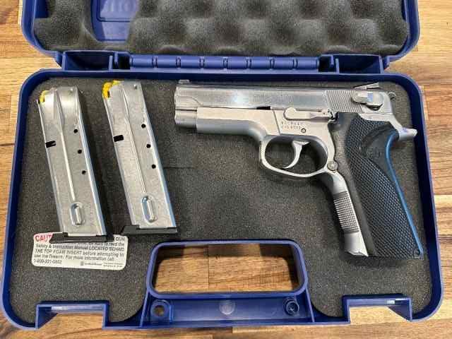 Smith &amp; Wesson 4006