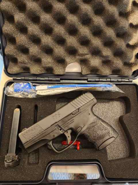 Walther PPS M2 9mm edc pistol