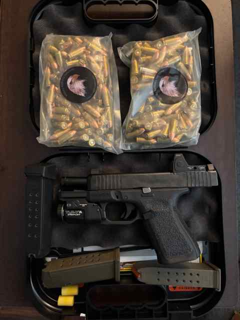 Glock 19 Gen 5 – Red Dot + TLR-7A + Ammo + Holster
