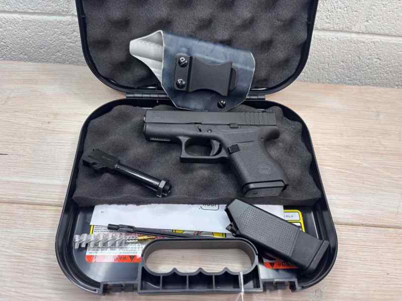 Glock 43 9mm, threaded barrel and holster