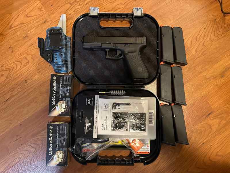 Glock 20 Gen 5 + Mags, Holster, Ammo