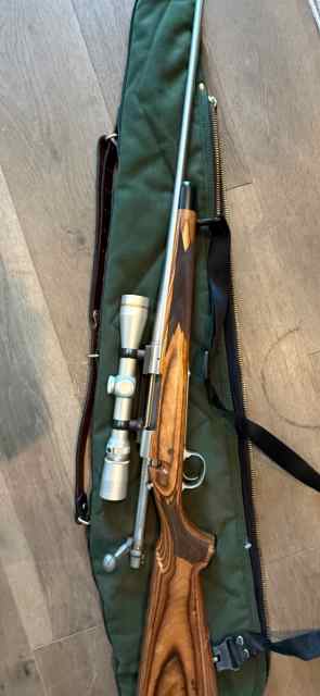 Remington 700 Laminated Stock Leupold Scope