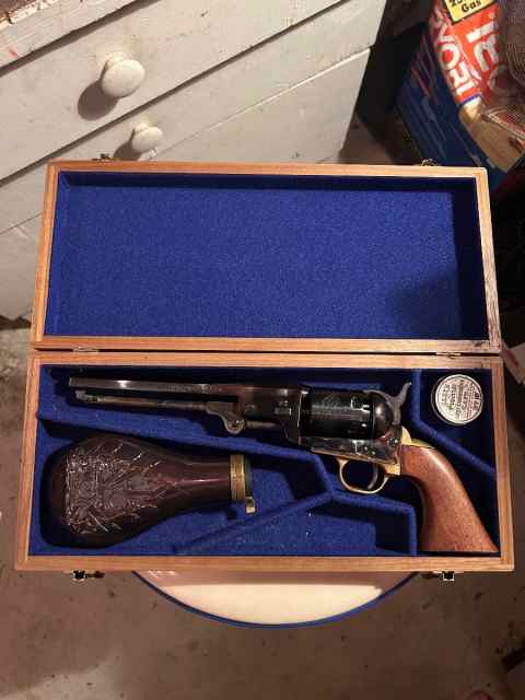 Pietta 1851 Navy .36 (cased set)