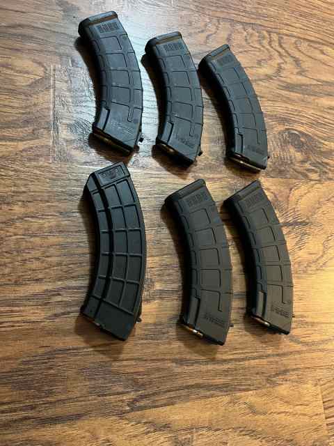 Magpul/ U.S. Palm AK Mags w/ Ammo 