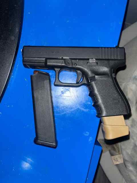 Glock 19 