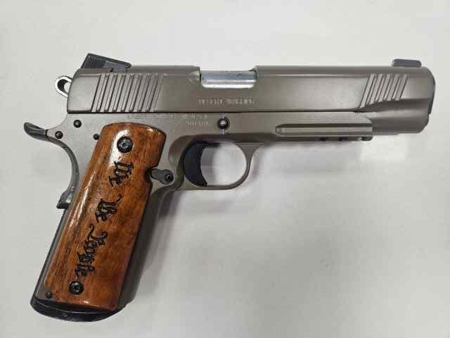 Kimber Desert Warrior .45 $800