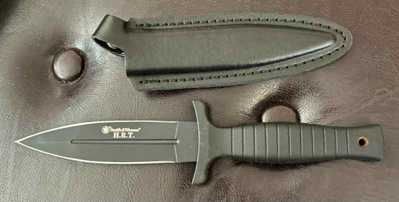 Brand new S&amp;W 9" double edge knife