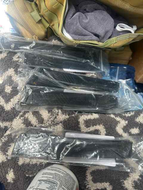 34rnd 9mm MAGAZINE. NEW IN PACKAGE