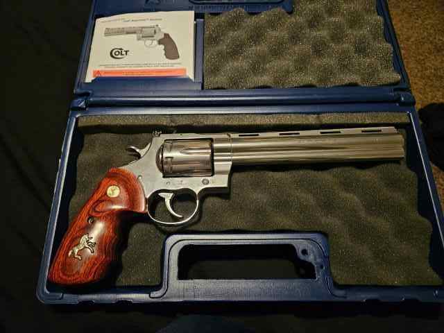Colt Anaconda 2021 44 magnum with 8 inch barrel