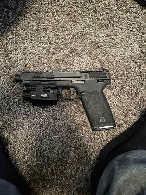 M&amp;p 5.7