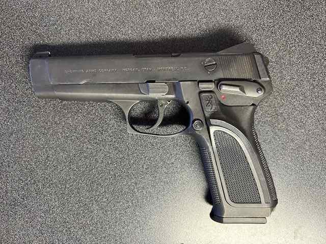 Browning BDM 9mm with 2 Magazines