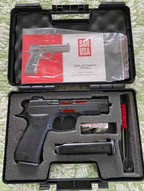 SAR USA K2 45 Semi-Auto .45 ACP Pistol w/2 Mags