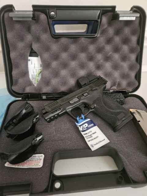 Smith &amp; Wesson M&amp;P 2.0 10mm 4&quot; w/ Vortex Venom 15+