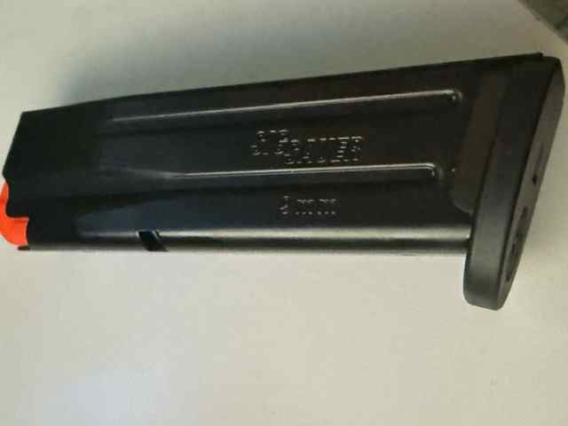 15-round magazine