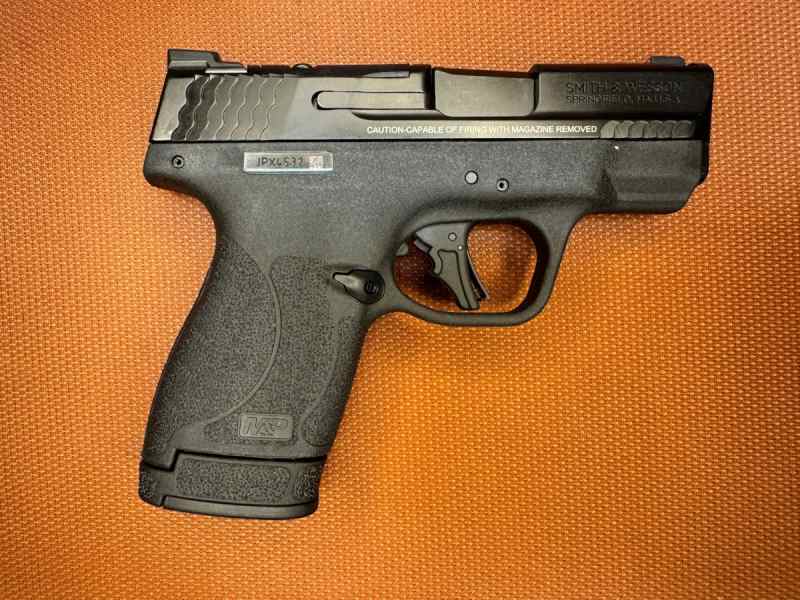 NEW IN BOX - Smith &amp; Wesson M&amp;P Shield Plus- 9mm
