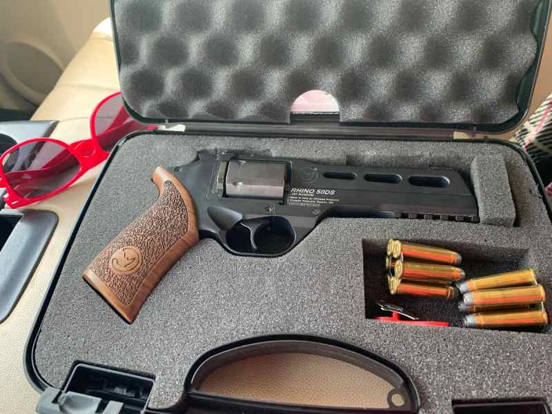 Rhino 50DS (357 mag)