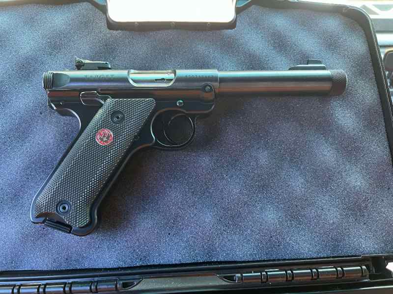 Ruger MKIV Target- Threaded Barrel 
