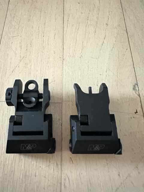Smith &amp; Wesson M&amp;P Back Up Iron Sights
