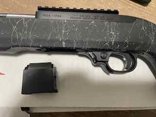 CARBON FIBER RUGER 10/22 10RD .22 LR BNIB $490 OTD