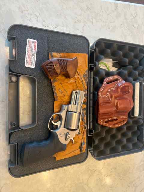 S&amp;W performance center 44 mag with a 2.6 in barrel