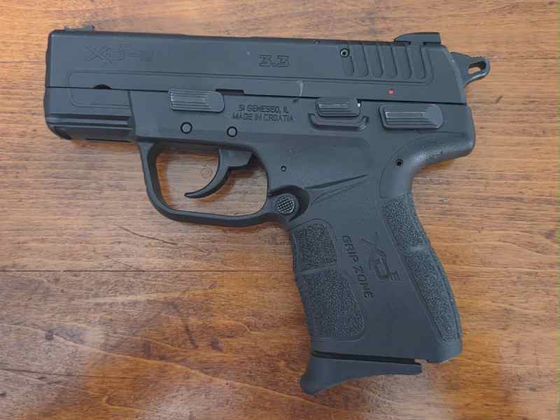 Springfield XDe 9.jpg