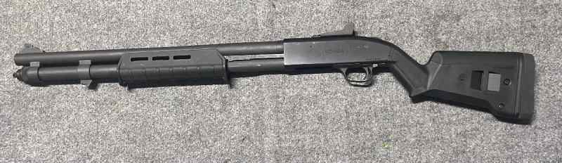 Mossberg 590A1 12ga shotgun Magpul