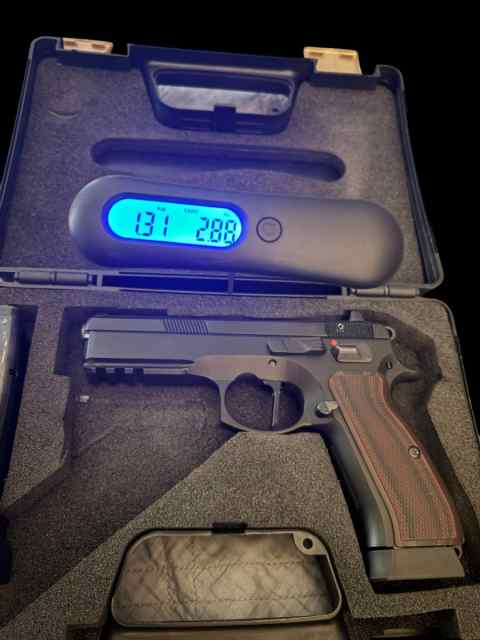 SP01 gauge.jpg