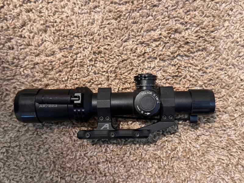 Bushnell 1-4x illuminated optic w/ Aero mount