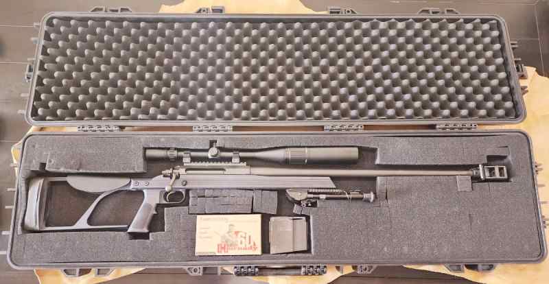 Armalite Rifle in 338 Lapua with extras
