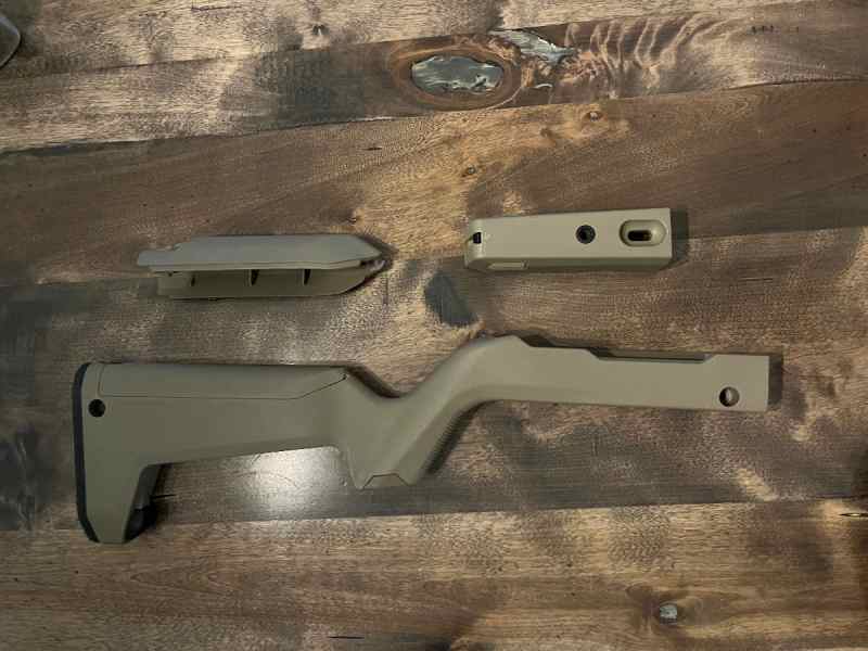 10/22 Takedown Magpul Backpacker Stock FDE 