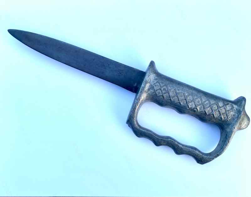 WWI New Zealand  Australian Commando trench Knife 