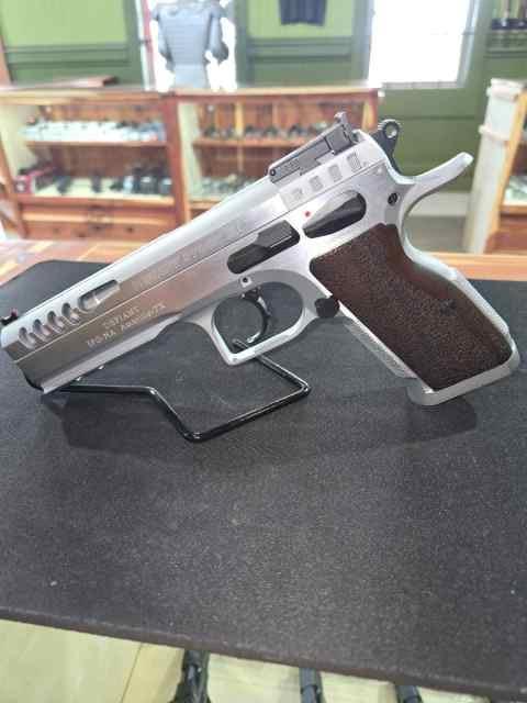 Tangfoglio Defiant Stock Master (hard chrome steel