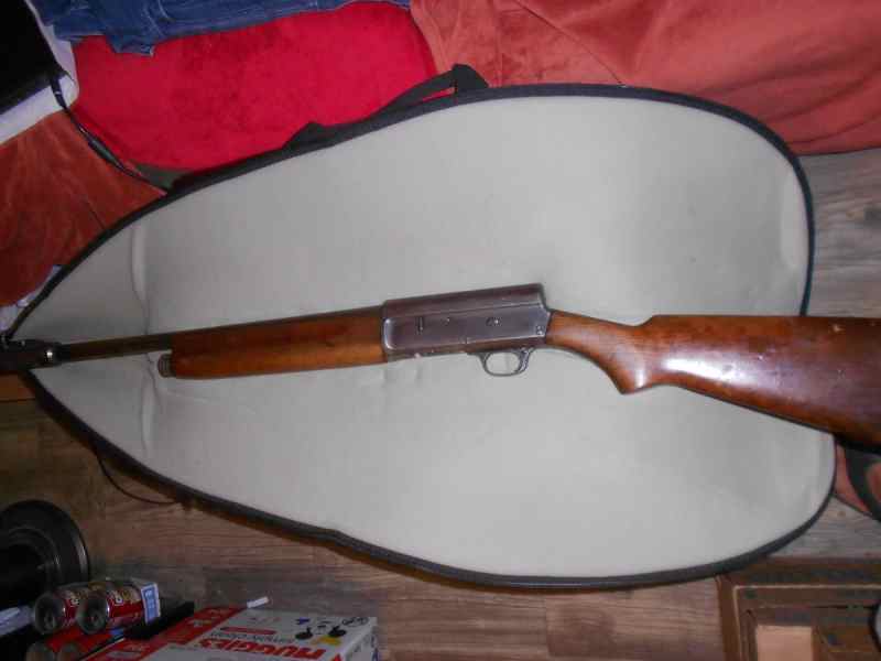 WWII U.S. Military Shotgun